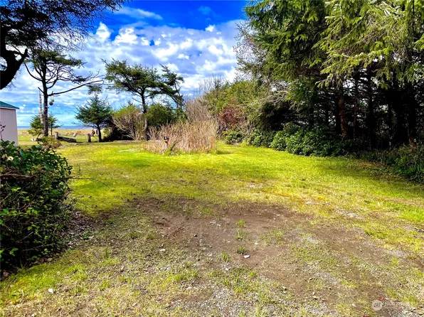 4757 Beach Lane, Moclips, WA 98562
