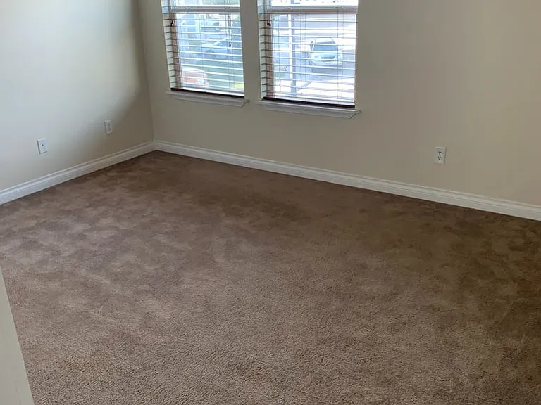 139 E Willow Creek Dr — Photo 15