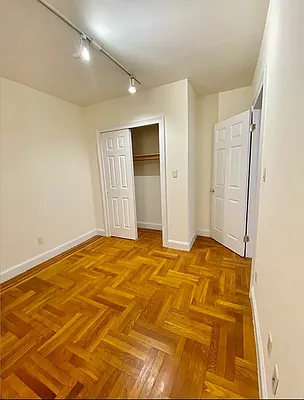 Rented by Manhattan Dwelling Corporation | media 2