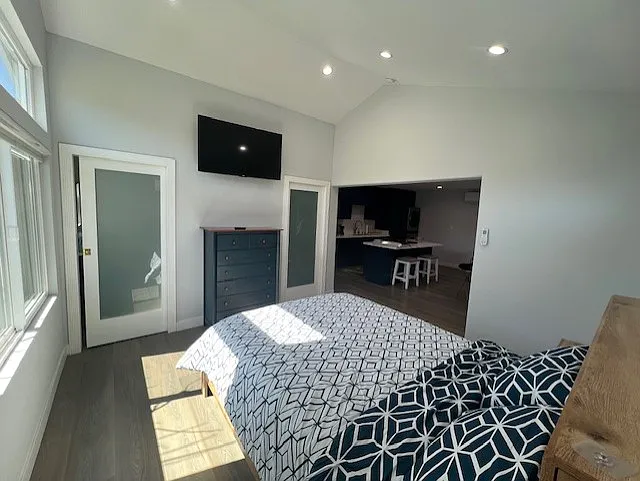 3561 S Cochran Ave — Photo 10