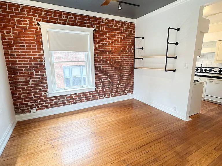 Dining Room (facing south)