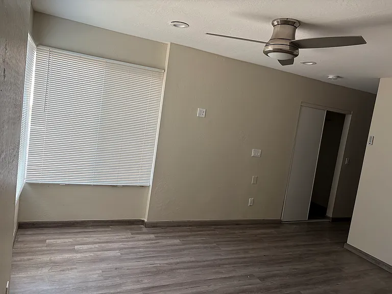 1055 N Recker Rd #1008 — Photo 20