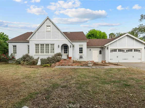 9438 Burnet Ave, North Hills, CA 91343