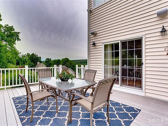 3rd image of 833 Millbrook Rd