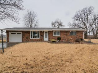699 Mildred Ave, Wood River, IL