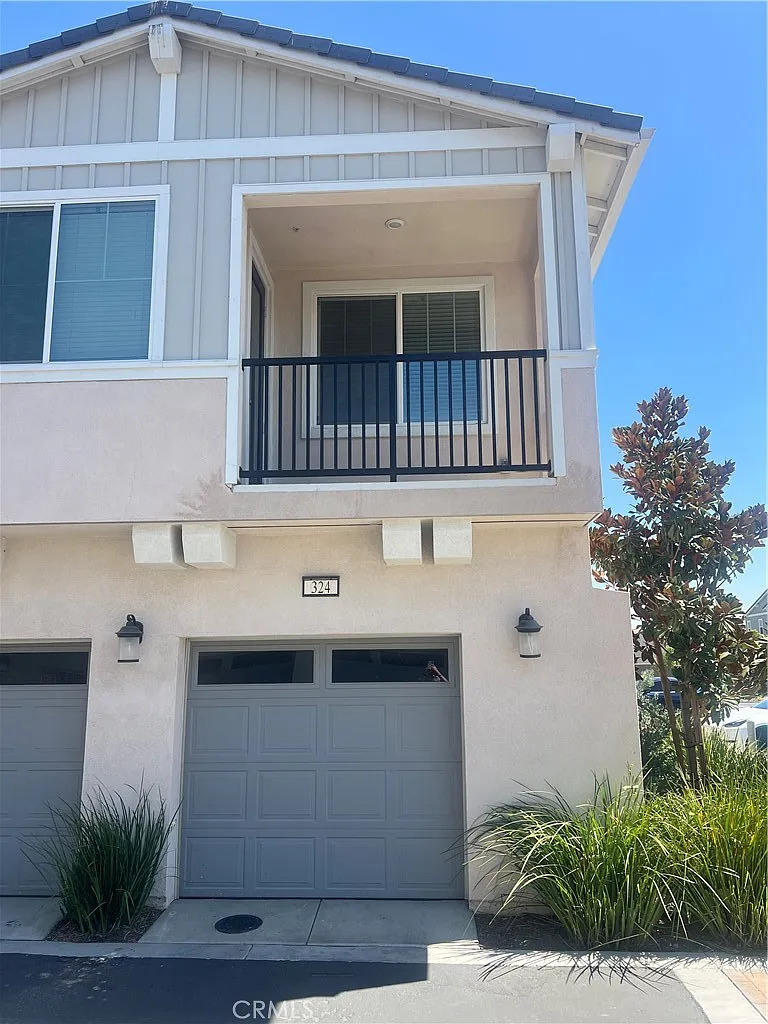 1 bed, 1.5 bath, 854 sqft, $2,700 — Photo 4