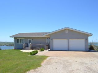 37 Ridge Rd, Sylvan Grove, KS 67481