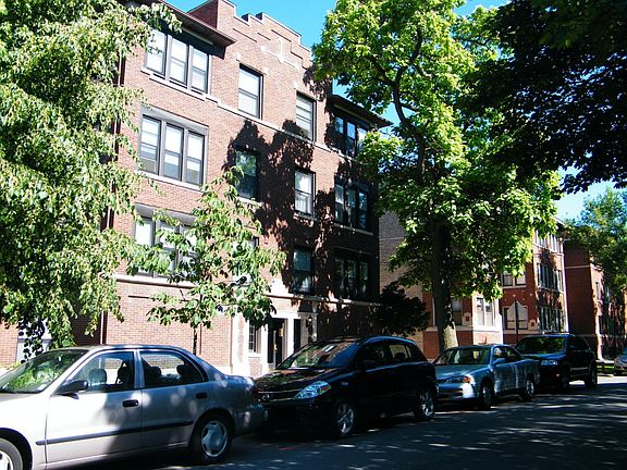 4th image of 7021 N Greenview Ave