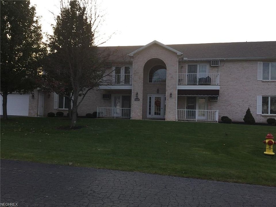 1st image of 889 Auburn Hills Dr Unit 3