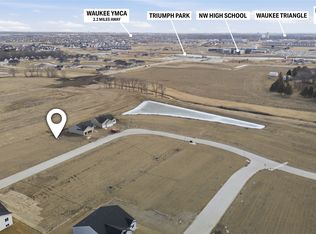 1365 Lindas Ln, Waukee, IA 50263