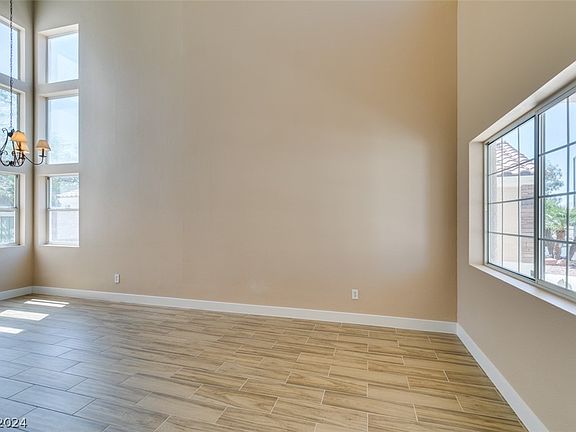 5th image of 3199 Dancing Hills Ave