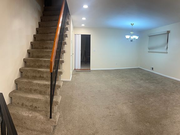 Living room/ dinning room