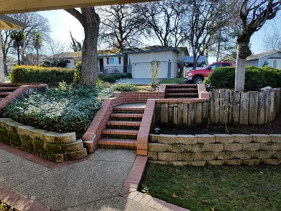 3 bed, 2400 sqft, $3,300 — Photo 3