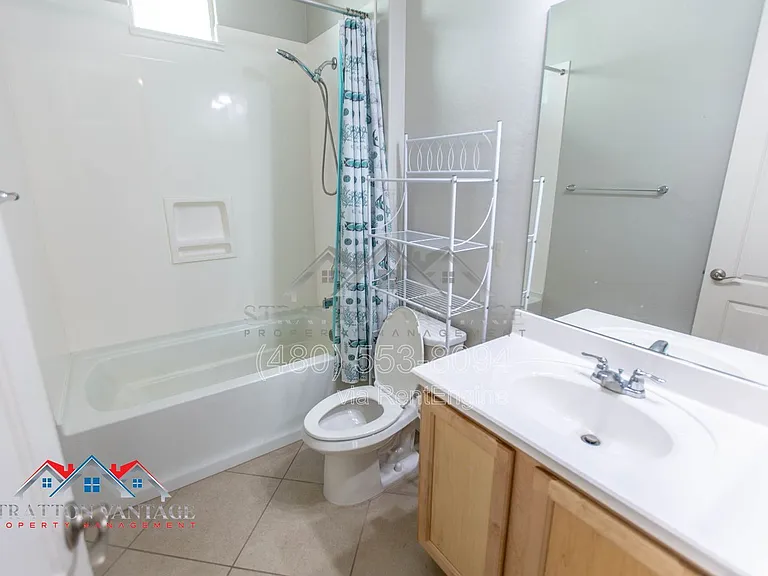 15244 W Moreland St — Photo 26