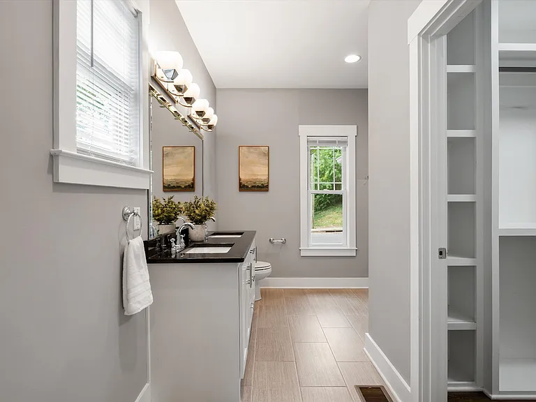 1315 Greenland Ave — Photo 15