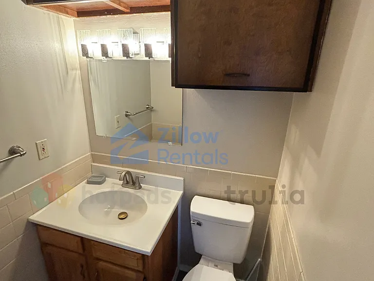 2347 15th St SW — Photo 7