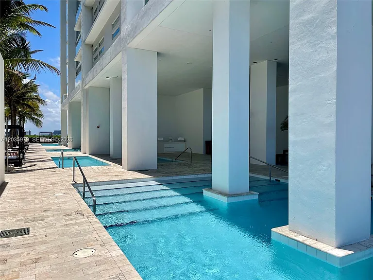 1040 Biscayne Blvd #1105 — Photo 21