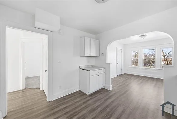 4244 W 24th St — Photo 5