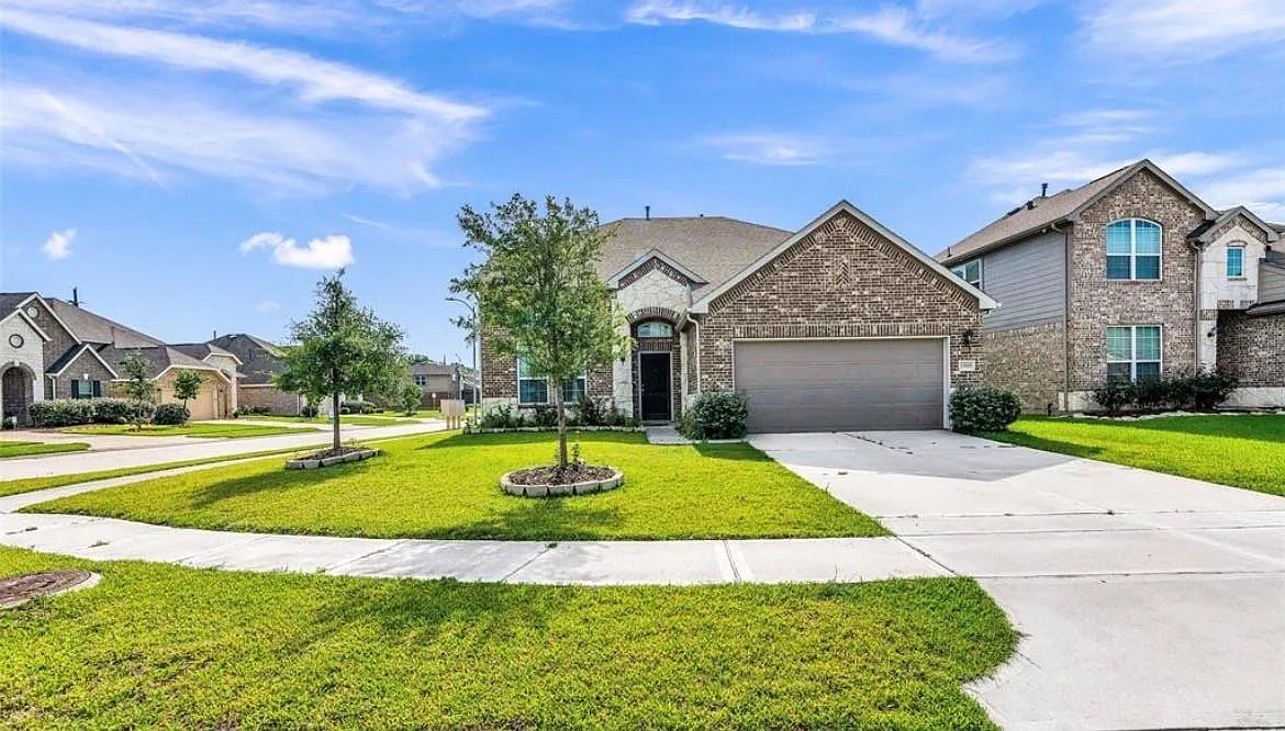 5 bed, 3.5 bath, 2886 sqft, $2,750 — Photo 1