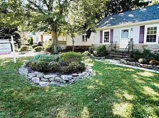 1156 Belrose Rd, Mayfield Heights, OH 44124