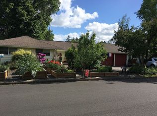 9070 SW Woodside Dr, Portland, OR 97225