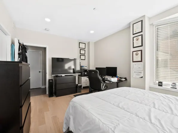 600 Harbor Boulevard image 15 of 28