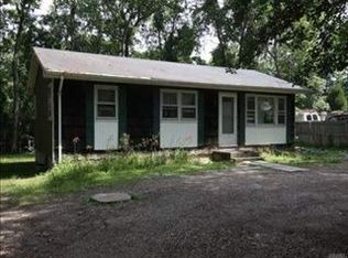 20 Morris Park Ln, East Hampton, NY 11937