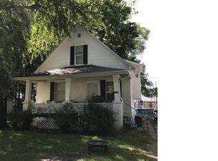 2132 E Jackson St, Springfield, IL 62703