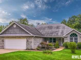 9308 W Lake Camelot Dr, Mapleton, IL 61547