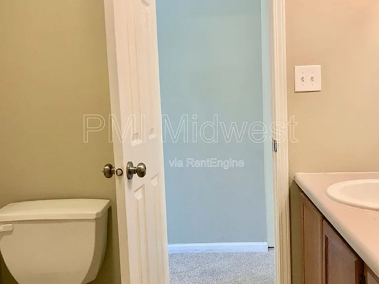 3215 Keystone Lakes Way — Photo 27