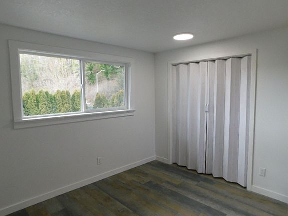 5th image of 193 Rosewood Dr NW APT 3