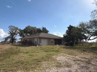 3204 Victpar Dr, Orange, TX 77630