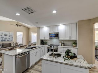 24640 S Augusta Ct, Sun Lakes, AZ 85248