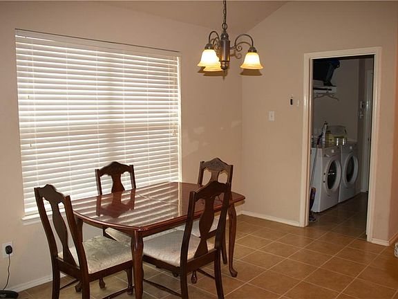 5th image of 3813 White Summit Ln