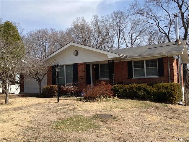 1st image of 8800 Brookview Dr