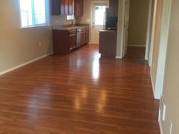 3rd image of 419 Avenue C