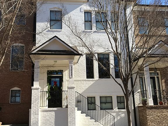 Front Street : Large Green Area view from kitchen windows.
