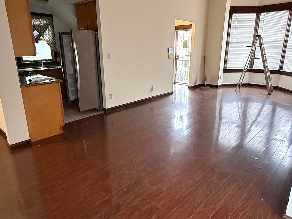 1st image of 1611 Walnut St #A