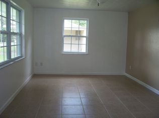 5335 4th St, Zephyrhills, FL 33542