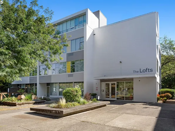 900 NE 81st Ave Unit 111, Portland, OR 97213