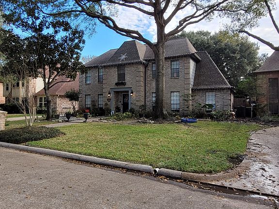 2nd image of 1643 Leatherwood Dr