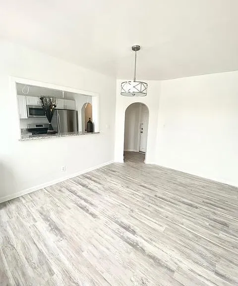 6045 Kennedy Blvd E #E5 — Photo 1
