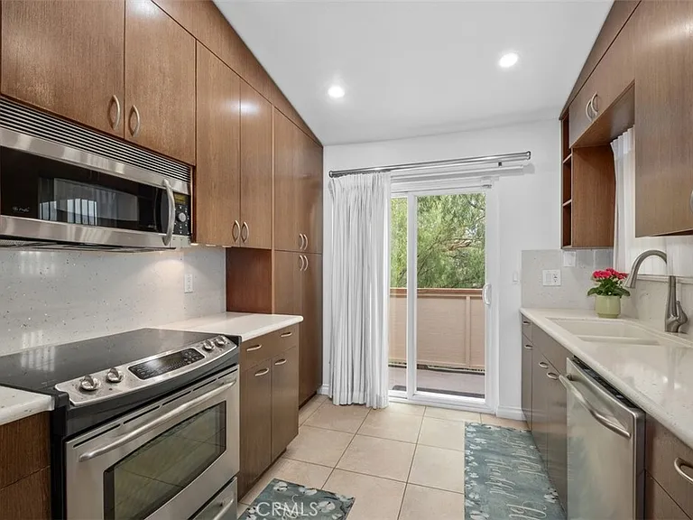 5235 Box Canyon Ct — Photo 1
