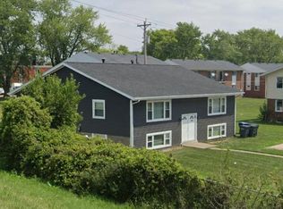 800 Hillside Dr, Bettendorf, IA 52722