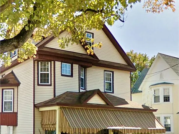 524 Madison Ave, Jermyn, PA 18433