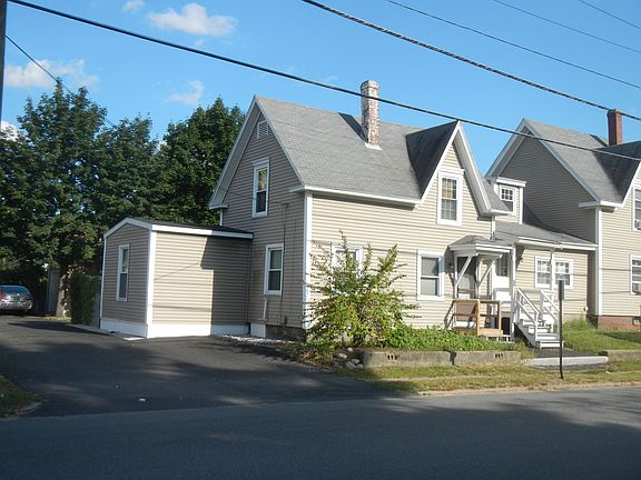 Union St driveway paved 2017