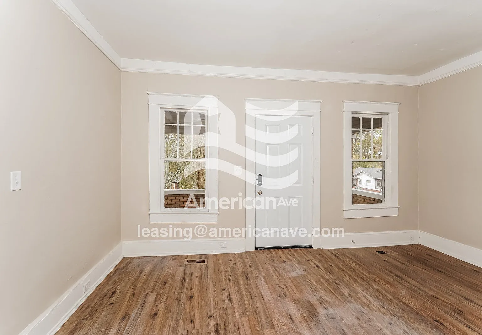 2 bed, 1.0 bath, 1244 sqft, $747 — Photo 2