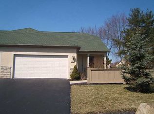 8347 Smoky Row Rd, Powell, OH 43065