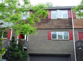 5 Astor Ct, Princeton, NJ 08540