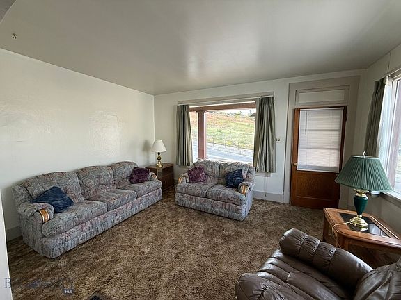 3rd image of 508 W Platinum St